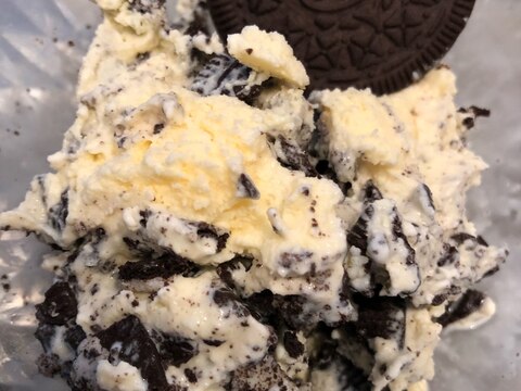 簡単オレオクッキーアイスクリーム！